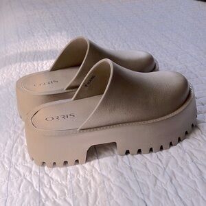 Stylish Brown Platform Clogs